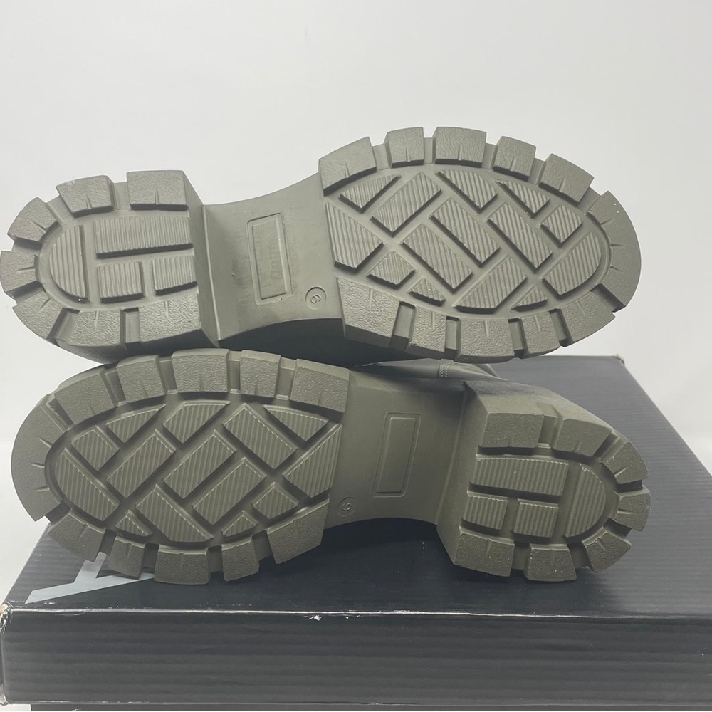 Aqua Reign Block Heel Water Resistant Platform Combat Boots in Olive Green - NWT - Picture 12 of 13